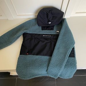 Montec ski sweater for women